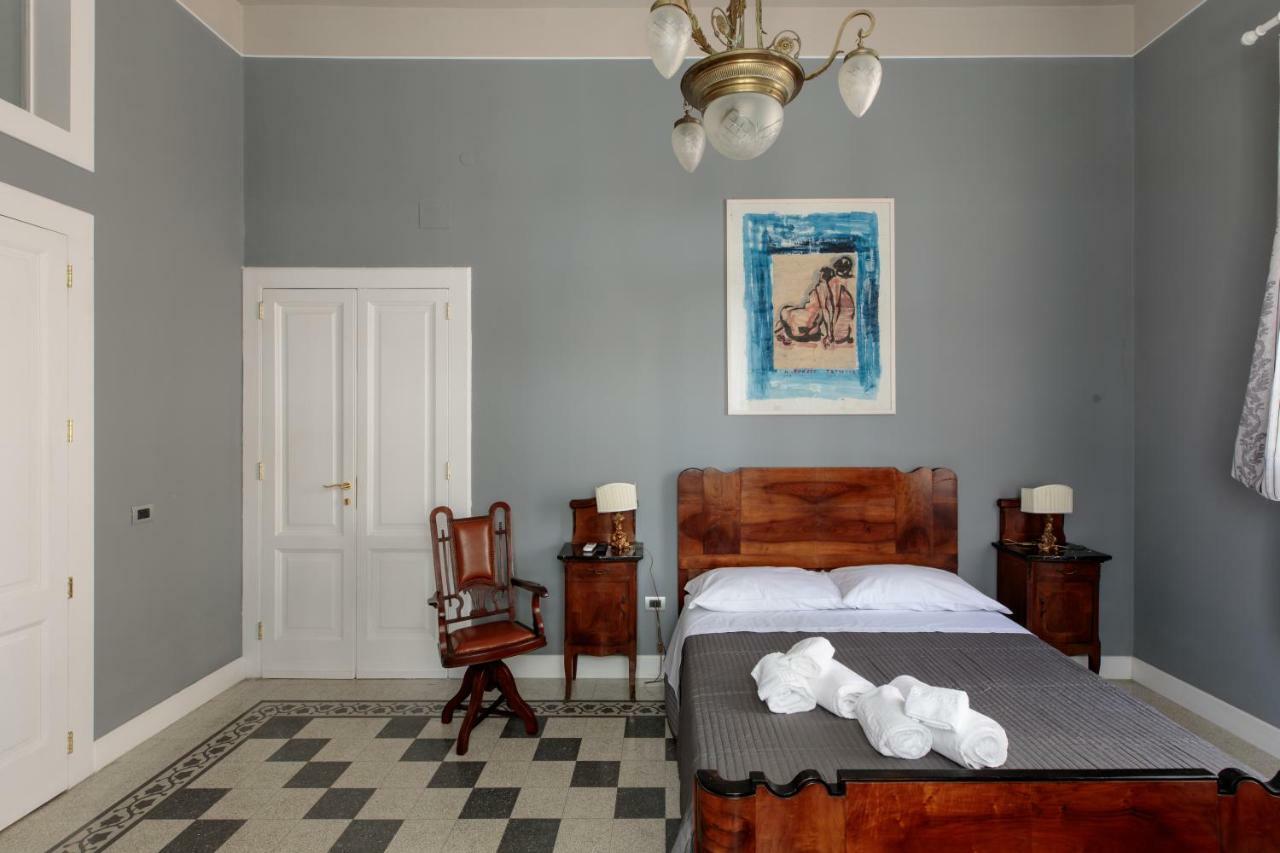 Talia B&B Guest House เรจโจ ดี คาลาเบีย ภายนอก รูปภาพ