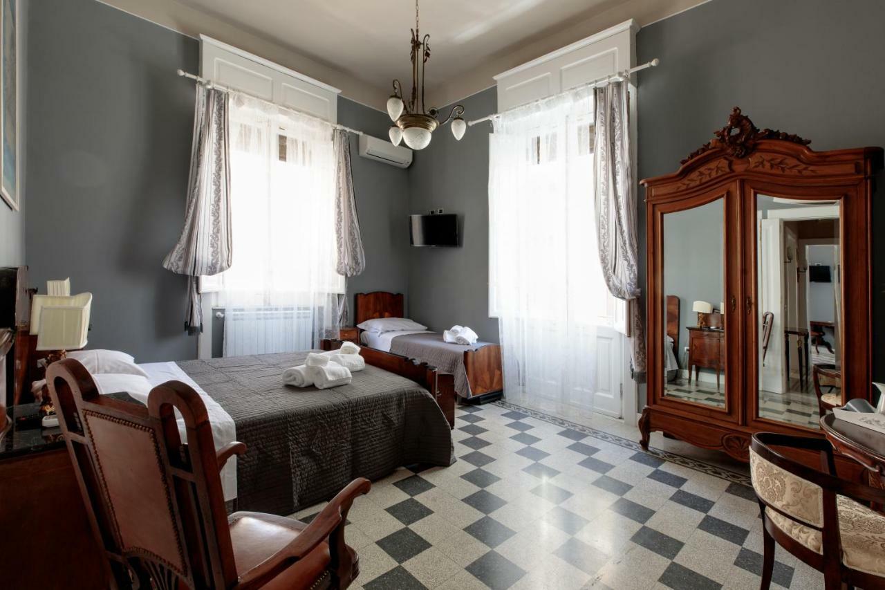 Talia B&B Guest House เรจโจ ดี คาลาเบีย ภายนอก รูปภาพ